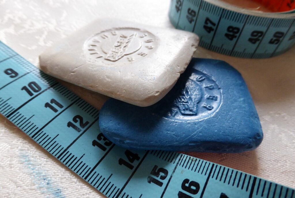 tailor's chalk, sew, sewing supplies-517030.jpg